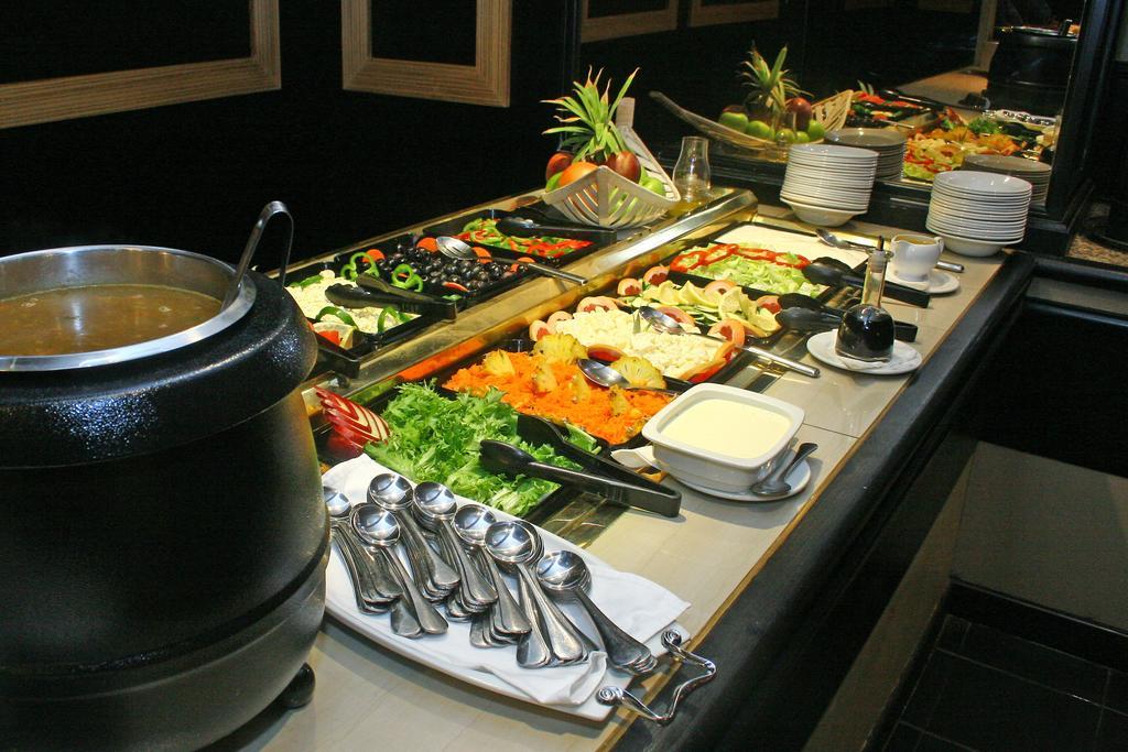 Oudtshoorn Inn Hotel Ngoại thất bức ảnh
