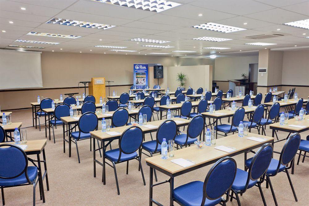 Oudtshoorn Inn Hotel Ngoại thất bức ảnh