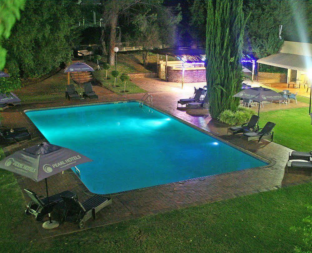 Oudtshoorn Inn Hotel Ngoại thất bức ảnh