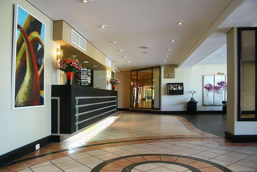 Oudtshoorn Inn Hotel Ngoại thất bức ảnh